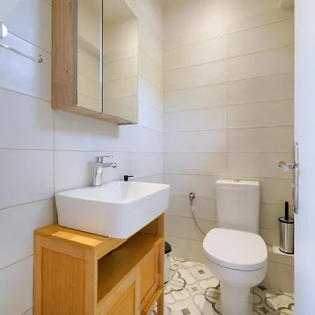 Helicon Luxury Vila *