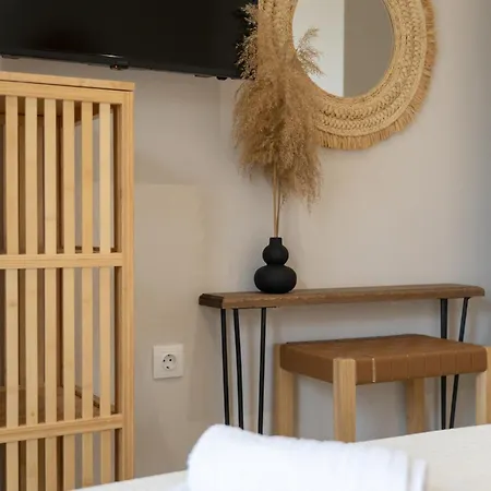 Helicon Luxury Villa *